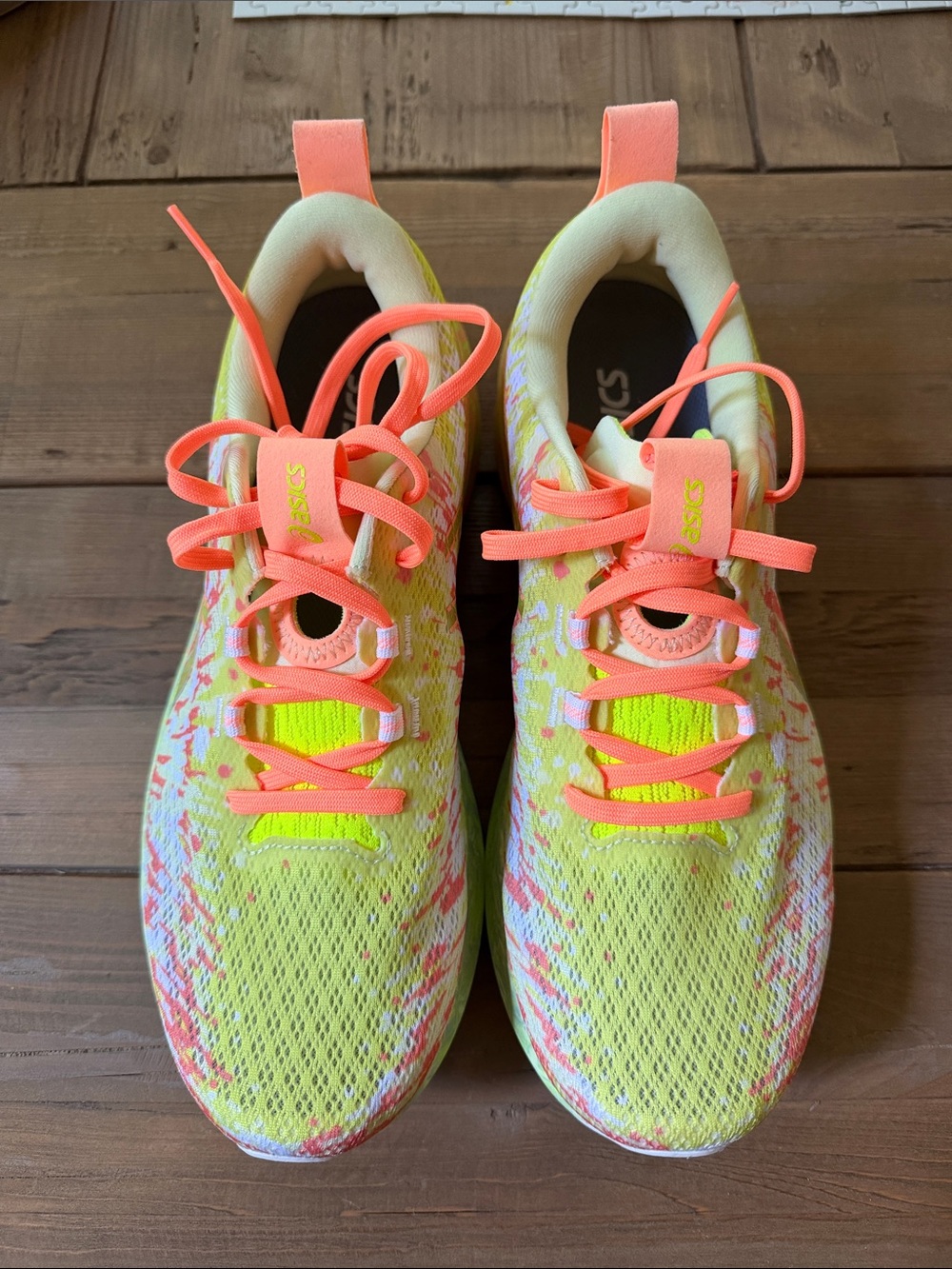 Brand New Asics NOOSA TRI 16 Neon Yellow and Coral Knit Running Shoes